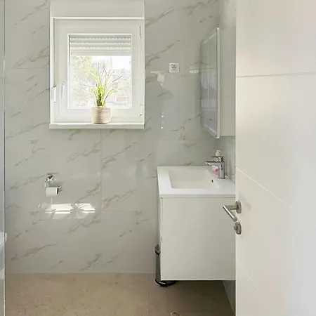 Awesome In With Wifi Apartment